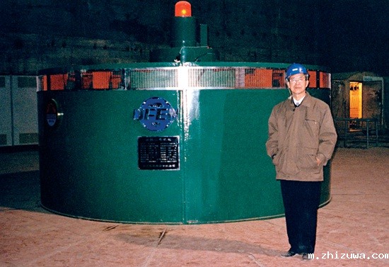 2000年李家峡水电站400兆瓦蒸发冷却水轮发电机启动试验.jpg 2000年李家峡水电站400兆瓦蒸发冷却水轮发电机启动试验.jpg